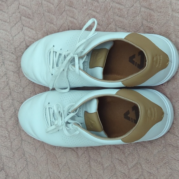 Travis Mathew Cuater Phenom Leather Shoe/Sneaker Lightly Used Men’s size 11.5 - Picture 1 of 3